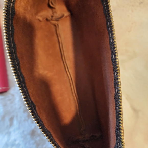 Portland Leather Goods Small Bundle - Picture 9 of 16